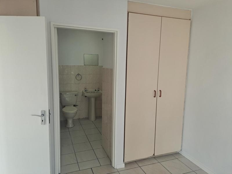 1 Bedroom Property for Sale in Durbanville Western Cape